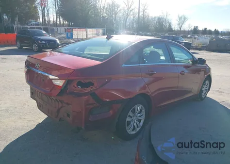 2013 Hyundai Sonata Gls z USA, uszkodzony, nr VIN 5NPEB4AC1DH588306